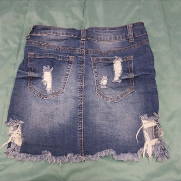 Faded Glory brand Denim Skirt Size: 26 waist                   (0862) - Picture 4 of 5